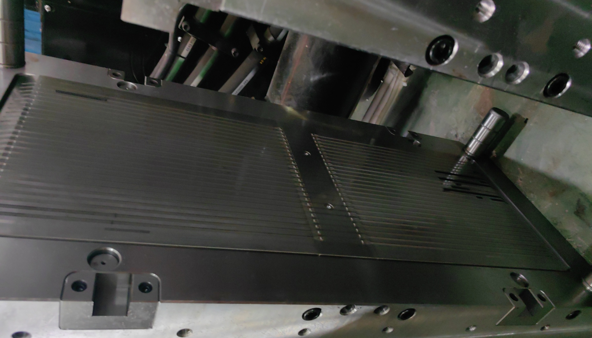 Hot Runner Injection Mold Of Nylon Cable Tie