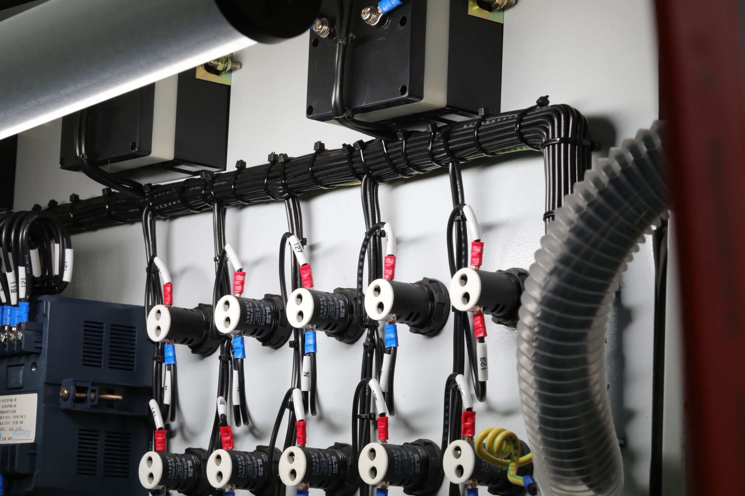 Electronics Industry of Black Nylon Cable Ties